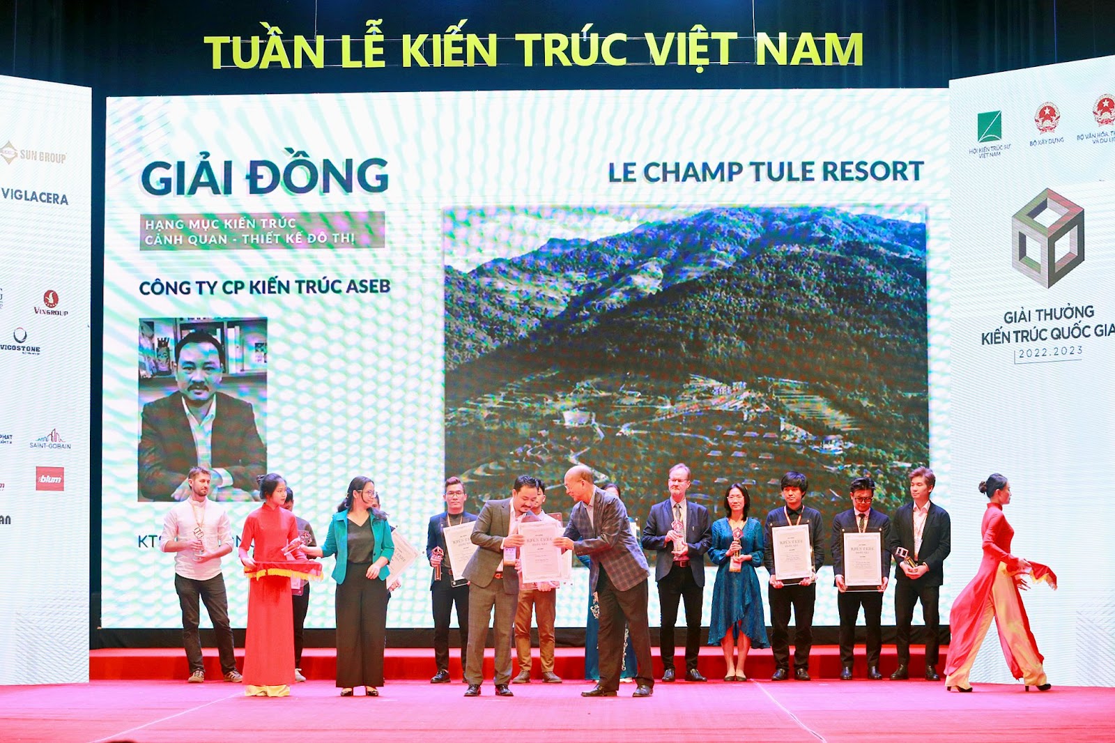 Kiến trúc sư Mai Công Văn nhận Giải thưởng Kiến trúc Quốc gia 2023